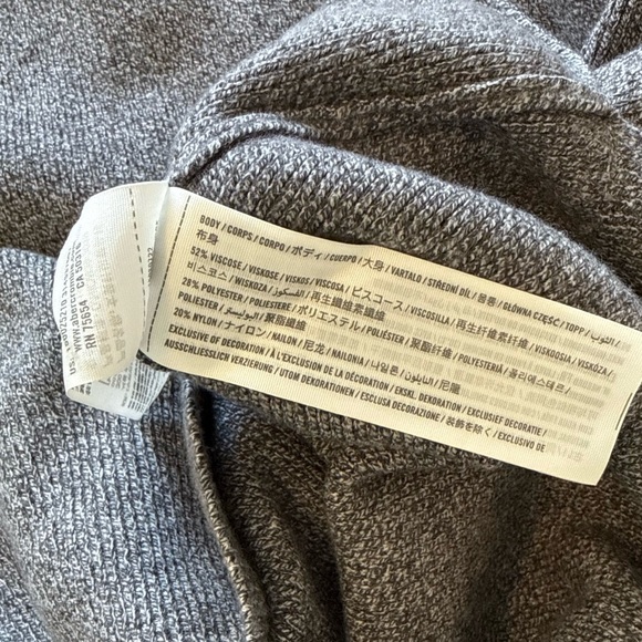 Abercrombie & Fitch Split Hem Business Casual Crewneck Sweater size Large - Picture 6 of 9